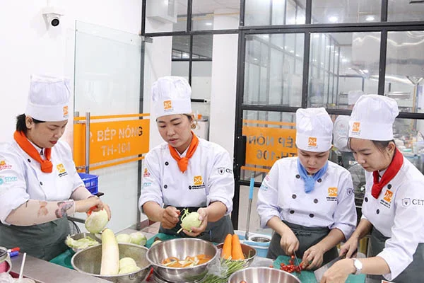tinh than lam viec nhom